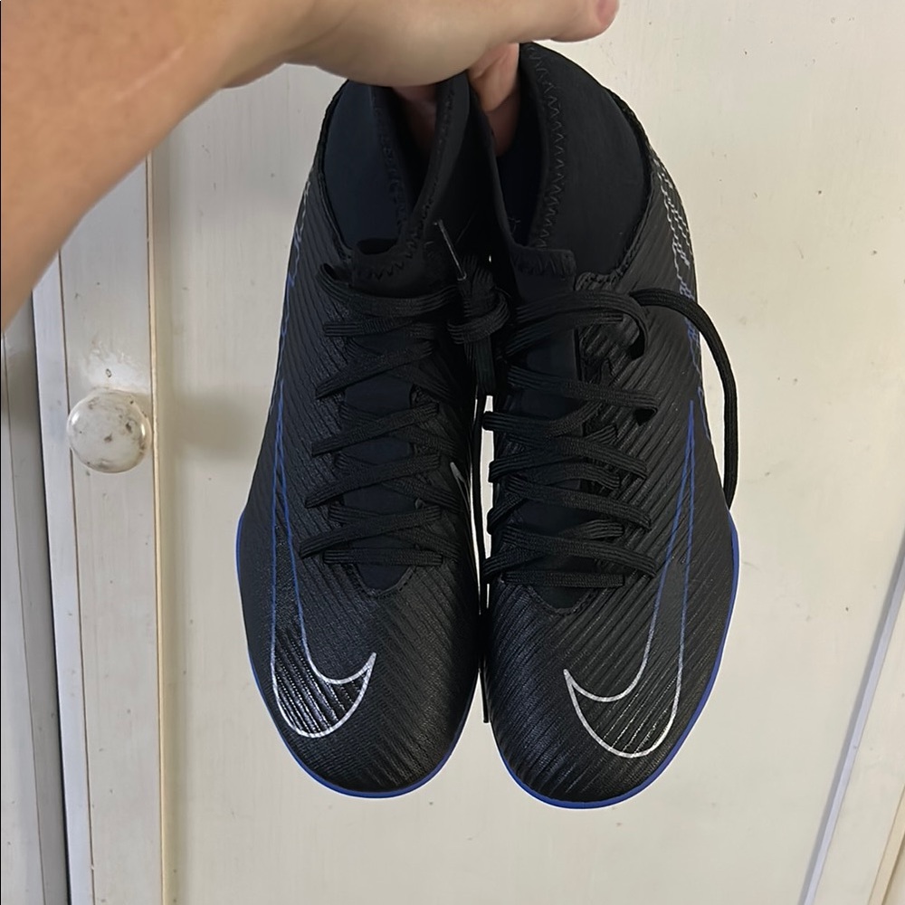 Nike Mercurial size 5 Black and Blue Premium Outdoor Soccer Cleats Shoes